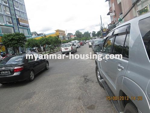 缅甸房地产 - 出租物件 - No.1661 - A good condo with well renovated for rent  in Sanchaung! - View of the road