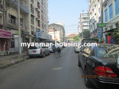 缅甸房地产 - 出租物件 - No.1783 - Condo for rent in lamadaw! - View of the street.