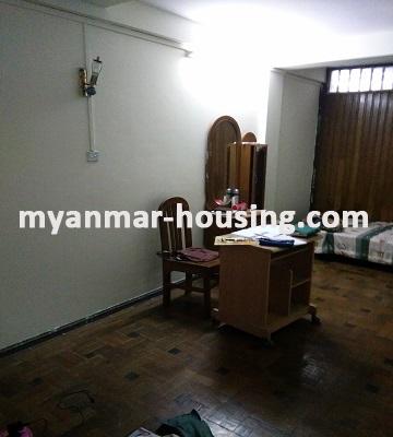 မြန်မာအိမ်ခြံမြေ - ငှားရန် property - No.1801 - ပြင်ဆင်ပြီးတိုက်ခန်းတစ်ခန်း Park Royal Hotel အနီးတွင်ငှားရန်ရှိသည်။master bedroom view