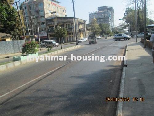 မြန်မာအိမ်ခြံမြေ - ငှားရန် property - No.1857 - N/AView of the road.