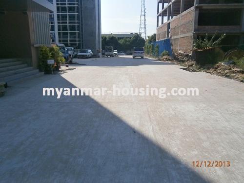 Myanmar real estate - for rent property - No.1863 - Condo around MICT park area! - View of the street.