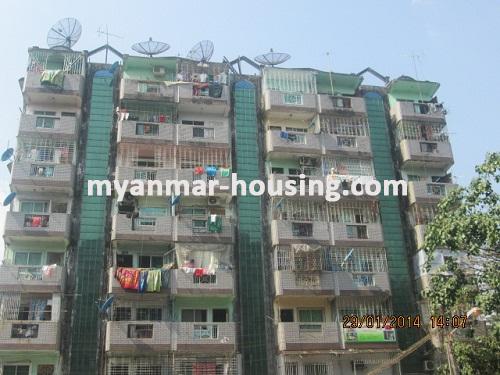 缅甸房地产 - 出租物件 - No.1868 - An apartment around downtown area! - View of the building.