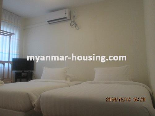 缅甸房地产 - 出租物件 - No.1928 - Bangalo style small landed house with 2 master bed rooms for rent! - View of the bed room.