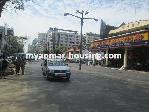 မြန်မာအိမ်ခြံမြေ - ငှားရန် property - No.1982 - N/AView of the Street.