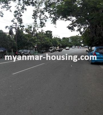 Myanmar real estate - for rent property - No.1996 - A nice house for shop or show room in Sanchaung! - View of the street.