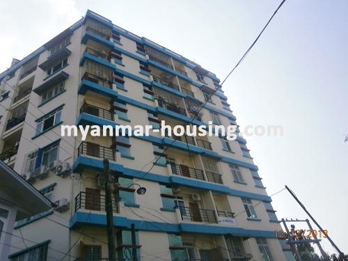 မြန်မာအိမ်ခြံမြေ - ငှားရန် property - No.2090 - လှည်းတန်းလမ်းဆုံအနီးတွင် Furni ပါ ပြင်ဆင်ပြီး ကွန်ဒိုအခန်းကောင်းငှားရန်ရှိသည်။