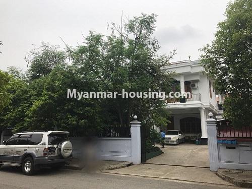 မြန်မာအိမ်ခြံမြေ - ငှားရန် property - No.2102 - အဆင့်မြင့်ပြင်ဆင်ပြီး အိမ်တစ်လုံး ရန်ကင်းတွင် ငှါးရန်ရှိသည်။View of the house.