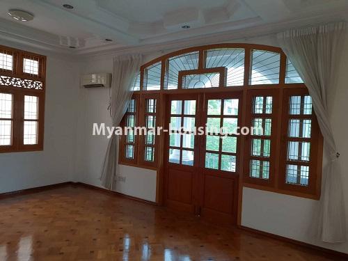 缅甸房地产 - 出租物件 - No.2102 - Excellent  house  for  rent  in Yankin now! - View of the inside.