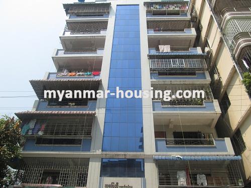 缅甸房地产 - 出租物件 - No.2103 - Good apartment for rent in Sanchaung! - View of the building.