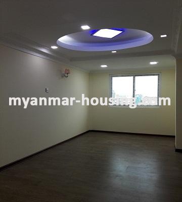မြန်မာအိမ်ခြံမြေ - ငှားရန် property - No.2129 - ကမာရွတ်မြို့နယ်တွင် ကွန်ဒိုအခန်းကောင်းတစ်ခန်းဌားရန် ရှိသည်။