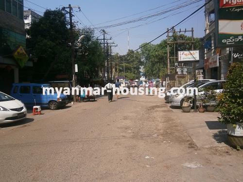 缅甸房地产 - 出租物件 - No.2152 - Good for office in Sanchaung! - View of the road.