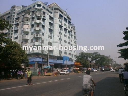 缅甸房地产 - 出租物件 - No.2160 - Condo for rent near main road! - Front view of the building.