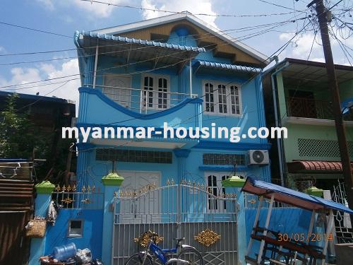 မြန်မာအိမ်ခြံမြေ - ငှားရန် property - No.2208 - စမ်းချောင်းမြို့နယ်တွင် လုံးချင်းတစ်လုံးဌားရန်ရှိသည်။ - Front view of the house.
