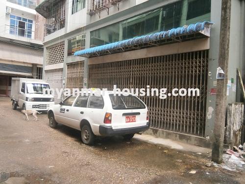 မြန်မာအိမ်ခြံမြေ - ငှားရန် property - No.2266 - N/AView of the street.