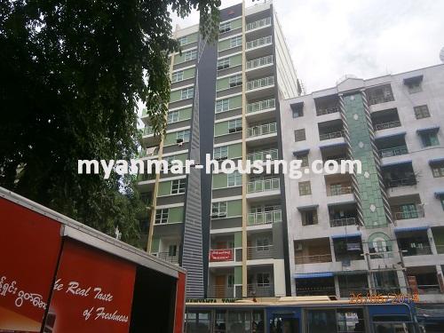 မြန်မာအိမ်ခြံမြေ - ငှားရန် property - No.2294 - Good for office in downtown! - Front view of the building.