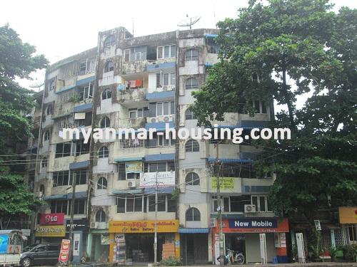 မြန်မာအိမ်ခြံမြေ - ငှားရန် property - No.2337 - N/AFront view of the building.