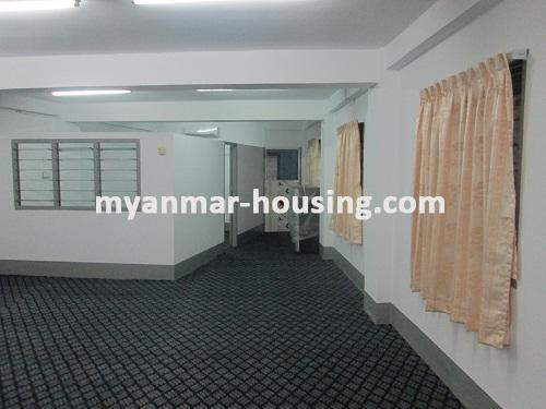 မြန်မာအိမ်ခြံမြေ - ငှားရန် property - No.2337 - N/AView of the partition.