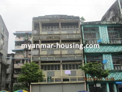 မြန်မာအိမ်ခြံမြေ - ငှားရန် property - No.2357 - House next to bogyoke road in Pazundaung! - View of the building.
