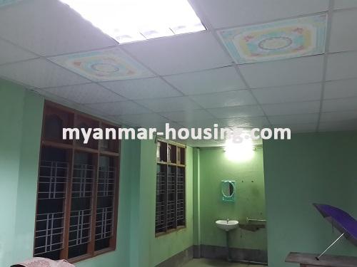 ミャンマー不動産 - 賃貸物件 - No.2385 - House for rent with fair price in Insein! - view of the inside.