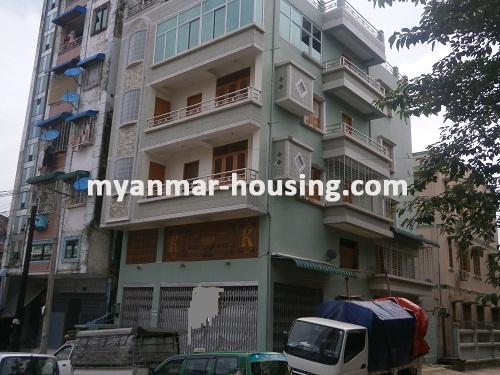 မြန်မာအိမ်ခြံမြေ - ငှားရန် property - No.2393 - N/AView of the building.