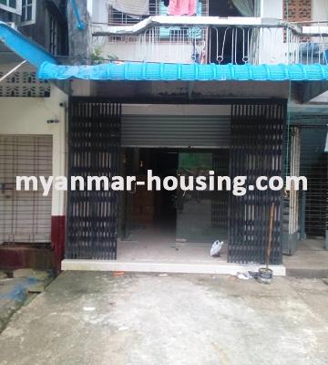 မြန်မာအိမ်ခြံမြေ - ငှားရန် property - No.2395 - မြေညီထပ်အခန်းဌားရန် ရှိသည်။Front View of the building