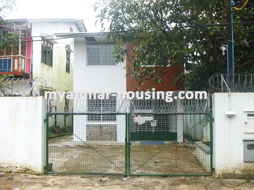 မြန်မာအိမ်ခြံမြေ - ငှားရန် property - No.2439 - N/AFront view of the building