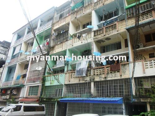 မြန်မာအိမ်ခြံမြေ - ငှားရန် property - No.2444 - N/AFront view of the building.