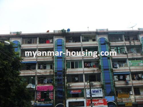 缅甸房地产 - 出租物件 - No.2454 - Wide and clean apartment for shop! - view of the building