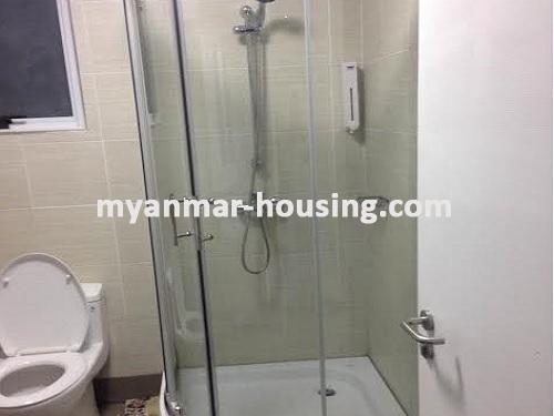 မြန်မာအိမ်ခြံမြေ - ငှားရန် property - No.2466 - အဆင့်မြင့်ပြင်ဆင်ထားသည့် ကွန်ဒိုအခန်းကောင်းတစ်ခန်း Star City ကွန်ဒိုတွင် ဌားရန် ရှိသည်။View of Bath room and Toilet