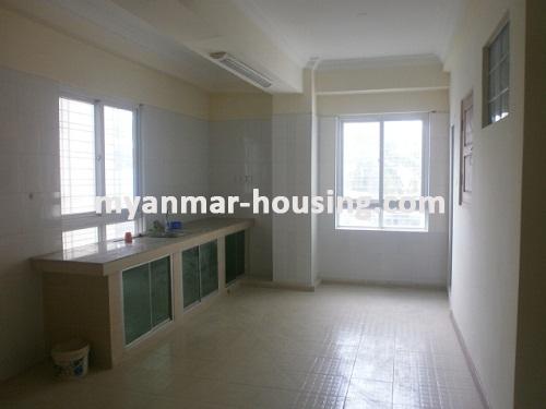 မြန်မာအိမ်ခြံမြေ - ငှားရန် property - No.2478 - An apartment for rent in hledan junction! - View of the living room.