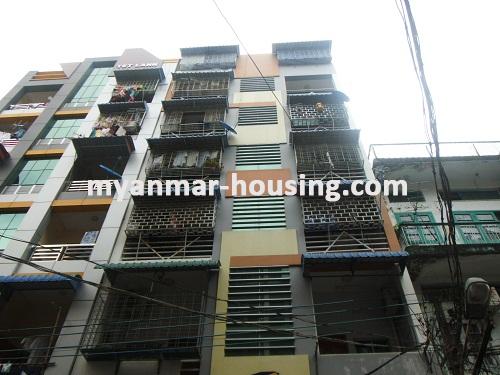 缅甸房地产 - 出租物件 - No.2482 - Nice apartment in the heart of Yangon! - View of the building