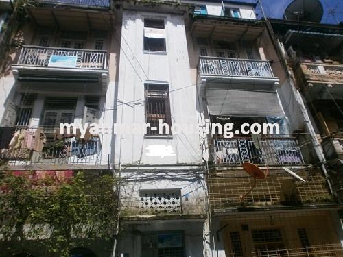 မြန်မာအိမ်ခြံမြေ - ငှားရန် property - No.2519 - N/AFront view of the building.