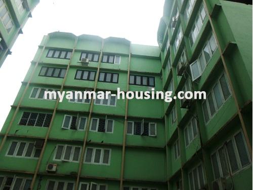 缅甸房地产 - 出租物件 - No.2538 - Two storeys for rent in expats area available! - Front view of the building.