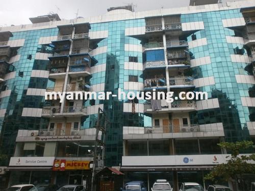 မြန်မာအိမ်ခြံမြေ - ငှားရန် property - No.2540 - N/AClose view of the building.
