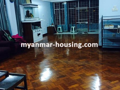 မြန်မာအိမ်ခြံမြေ - ငှားရန် property - No.2545 - Spacious room with reasonable price in Dama Zadi Road- Sanchaung Township! - View of the living room.