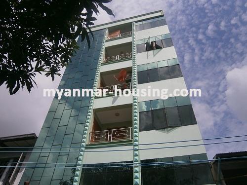 မြန်မာအိမ်ခြံမြေ - ငှားရန် property - No.2576 - N/AClose view of the building.
