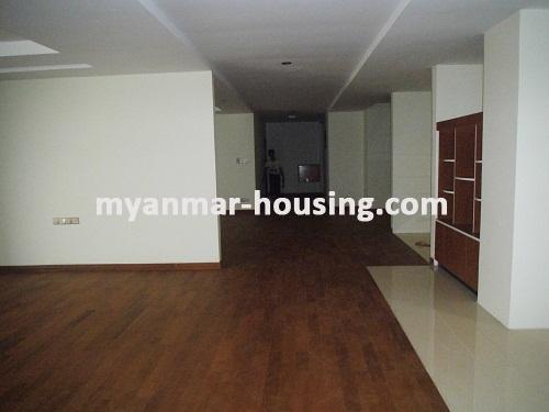 မြန်မာအိမ်ခြံမြေ - ငှားရန် property - No.2624 - N/A