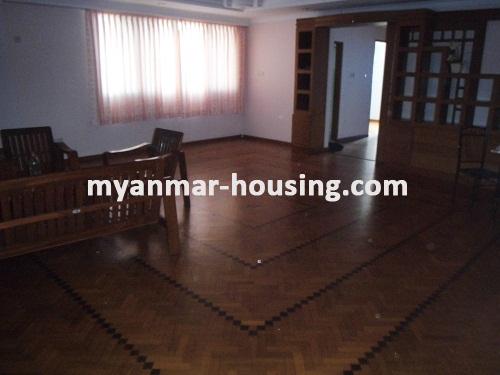 မြန်မာအိမ်ခြံမြေ - ငှားရန် property - No.2638 - N/Athe view of the room