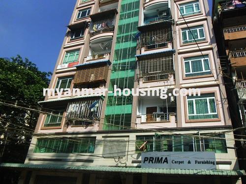 缅甸房地产 - 出租物件 - No.2710 - Nice condominium for rent in Sanchaung ! - View of the building.