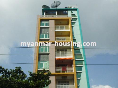 ミャンマー不動産 - 賃貸物件 - No.2714 - Good condominium for rent in Pabedan ! - View of infont of the building.