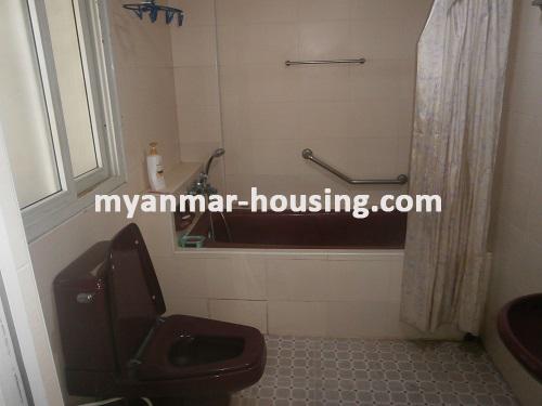 မြန်မာအိမ်ခြံမြေ - ငှားရန် property - No.2776 - ကView of the wash room.