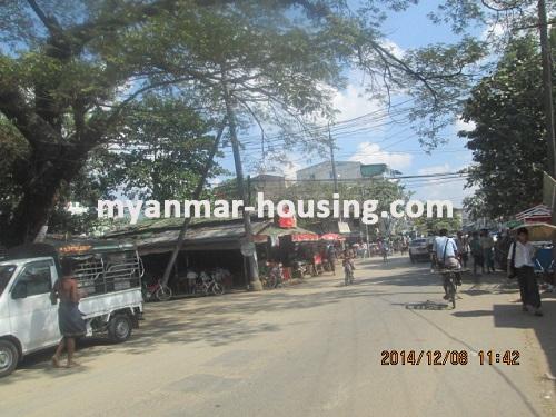 မြန်မာအိမ်ခြံမြေ - ငှားရန် property - No.2789 - ကView of the street.