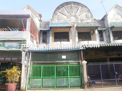 ミャンマー不動産 - 賃貸物件 - No.2793 - A suitable house for shop in Hlaing Thar Yar! - the front view of building