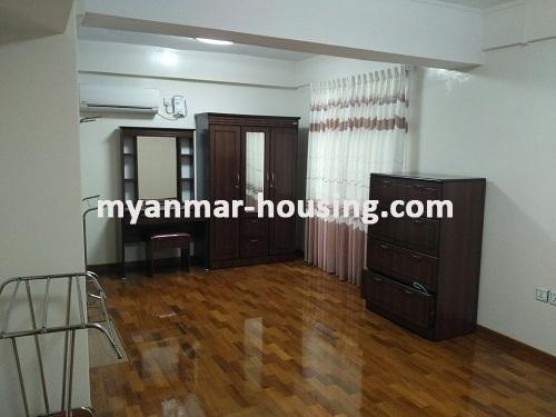 မြန်မာအိမ်ခြံမြေ - ငှားရန် property - No.2810 -  သိမ်ဖြူကွန်ဒိုတွင် အခန်းကောင်းဌားရန် ရှိသည်။