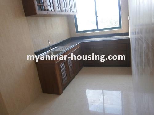 မြန်မာအိမ်ခြံမြေ - ငှားရန် property - No.2821 - N/AView of the kitchen room.
