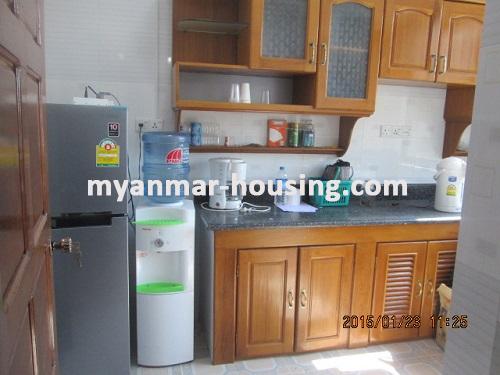 မြန်မာအိမ်ခြံမြေ - ငှားရန် property - No.2892 - စိန်ရတနာကွန်ဒိုတွင် View ကောင်းရသောအခန်း တစ်ခန်းဌားရန် ရှိသည်။View of kitchen room