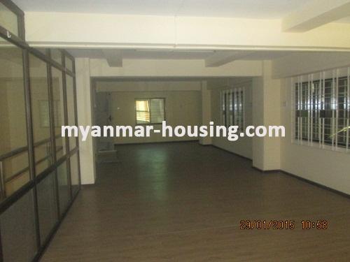 缅甸房地产 - 出租物件 - No.2902 - Ground Floor for rent in very Good and Famous Area like Sanchaung! - Hall in attic