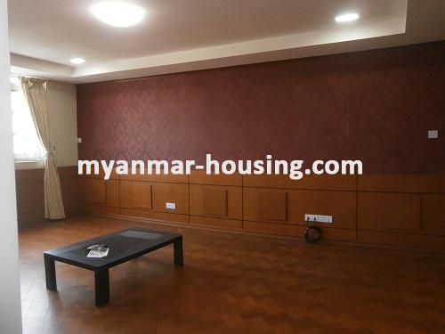 မြန်မာအိမ်ခြံမြေ - ငှားရန် property - No.2909 - N/ASpacious Living Room