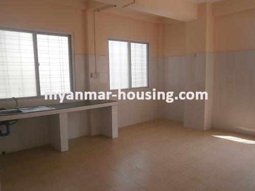 缅甸房地产 - 出租物件 - No.2917 - Spacious Room for rent Suitable for Office in Brand New Condo! - View of the kitchen