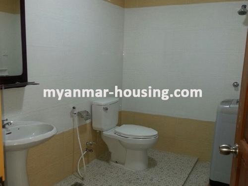 缅甸房地产 - 出租物件 - No.2950 - One of the Best Room located in the center of Yangon! - View of the wash room.